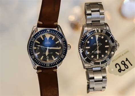 Omega 300 Big Triangle vs Rolex Submariner 5513 